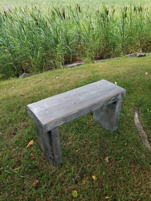 Banc avec patte en acier naturel