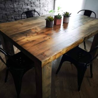 Table La Coureuse Des Bois version 4 pattes en bois